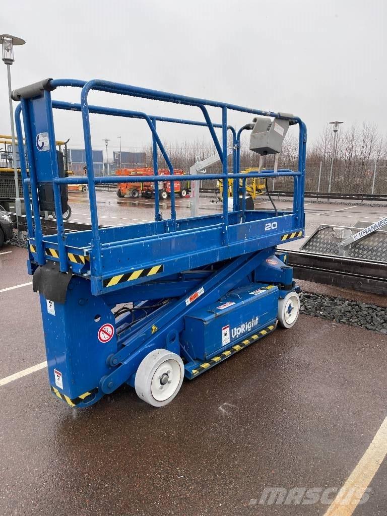 UpRight SL20 Saxlift Škaraste platforme