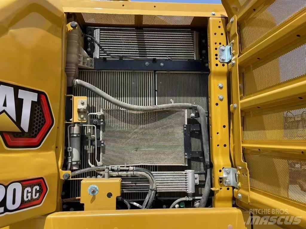 CAT 320gc Bageri gusjeničari