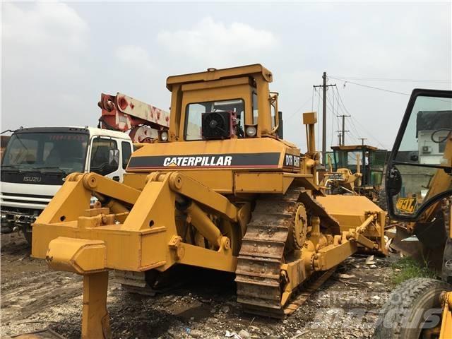 CAT D 7 R Buldožeri gusjeničari