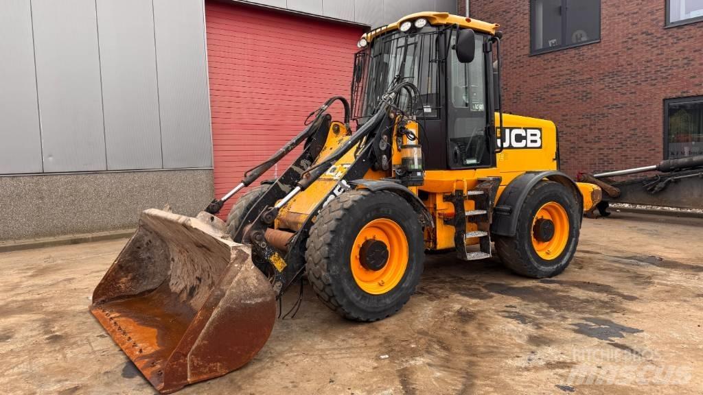 JCB 411 Utovarivači na kotačima