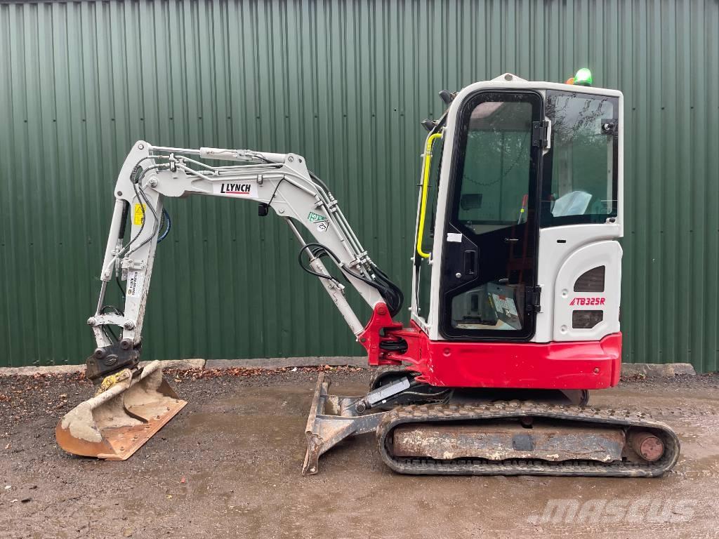 Takeuchi TB 325 R Mini bageri <7t