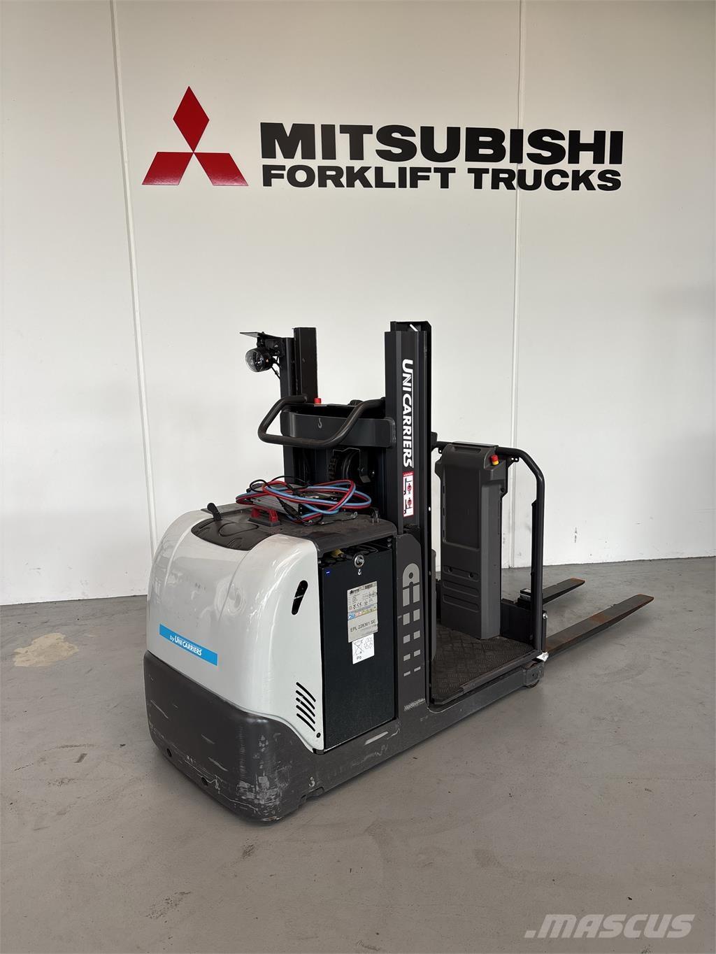 UniCarriers EPL100 Niskopodizni komisioni viličar