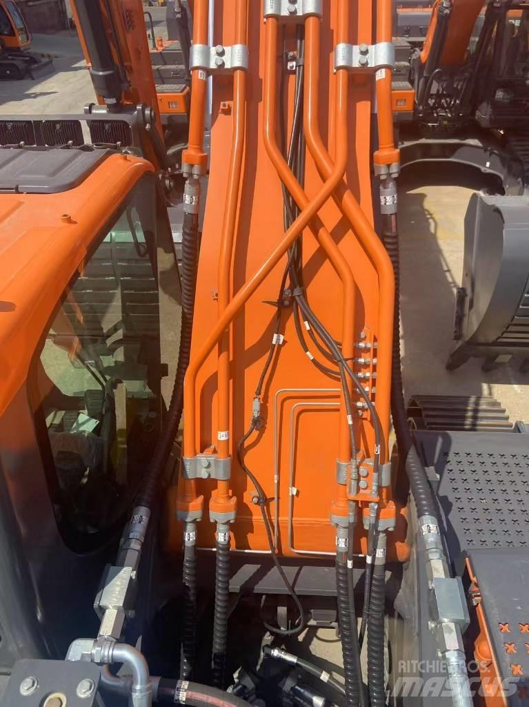 Develon DX 400 Bageri gusjeničari