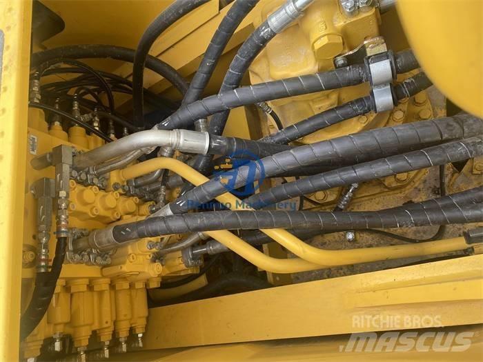 Komatsu PC 240 -8 Bageri gusjeničari