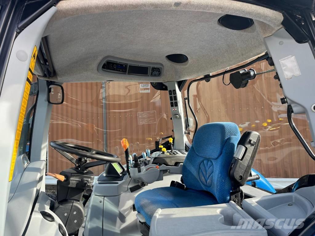 New Holland T7060 Traktori