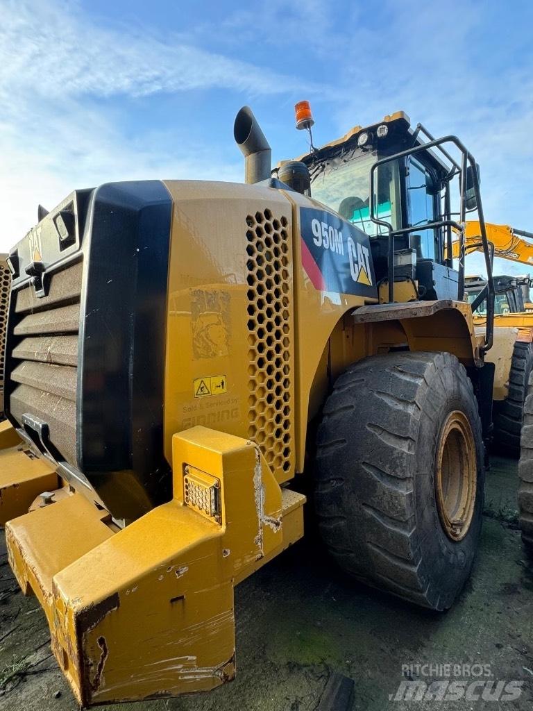 CAT 950M Utovarivači na kotačima
