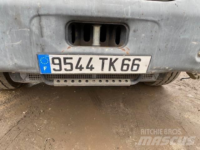 Renault Kerax 380 Kiper kamioni