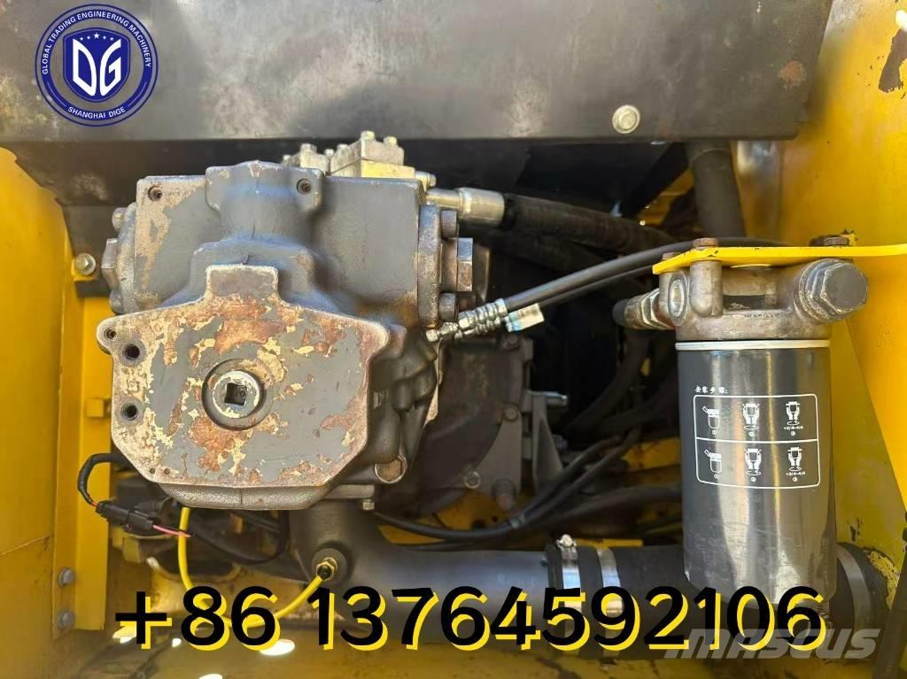 Komatsu PC 220 Bageri gusjeničari