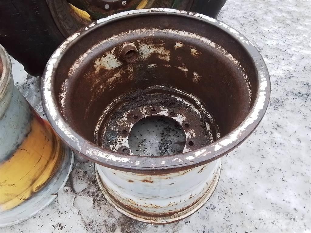 Valmet 890 26x26,5 Gume, kotači i naplatci