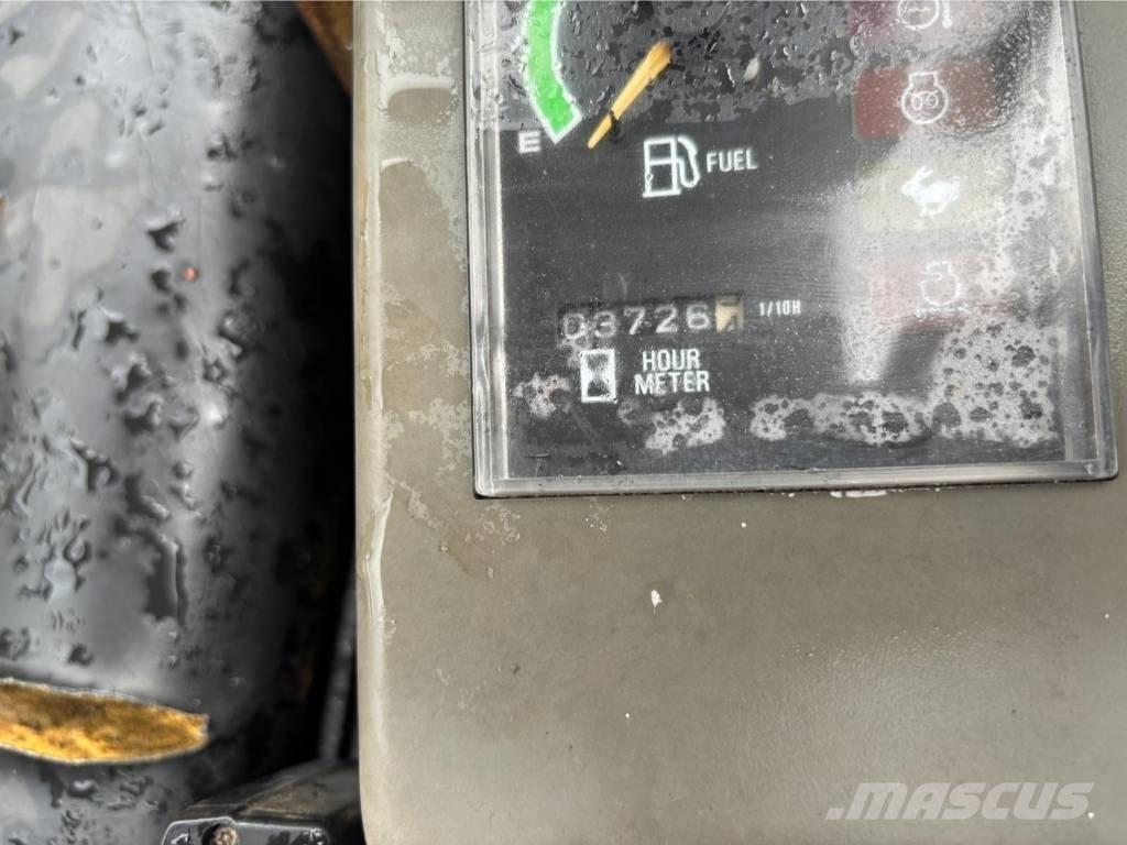 Takeuchi TB 23 R Mini bageri <7t