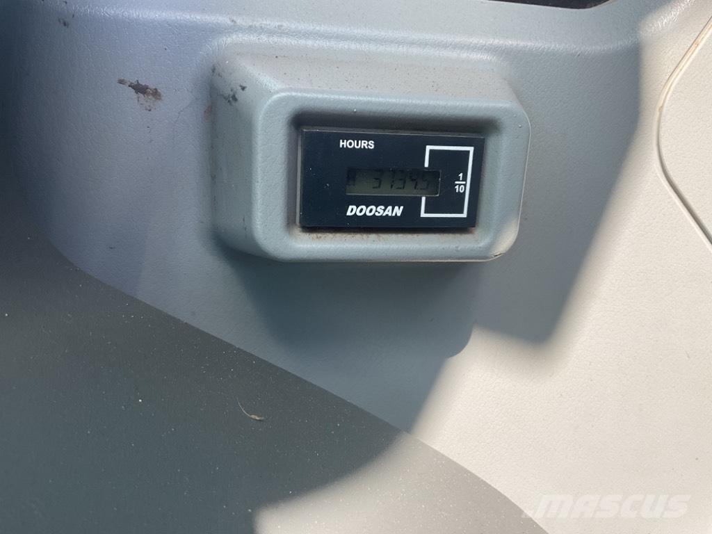 Doosan DX140 LCR-5 Bageri gusjeničari