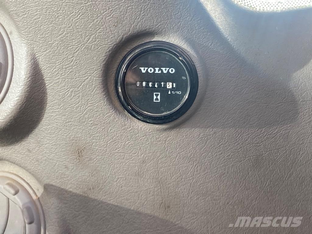 Volvo EC 140 DL Bageri gusjeničari