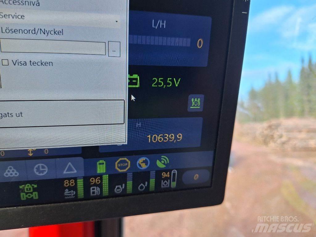 Komatsu 895 Forvarderi