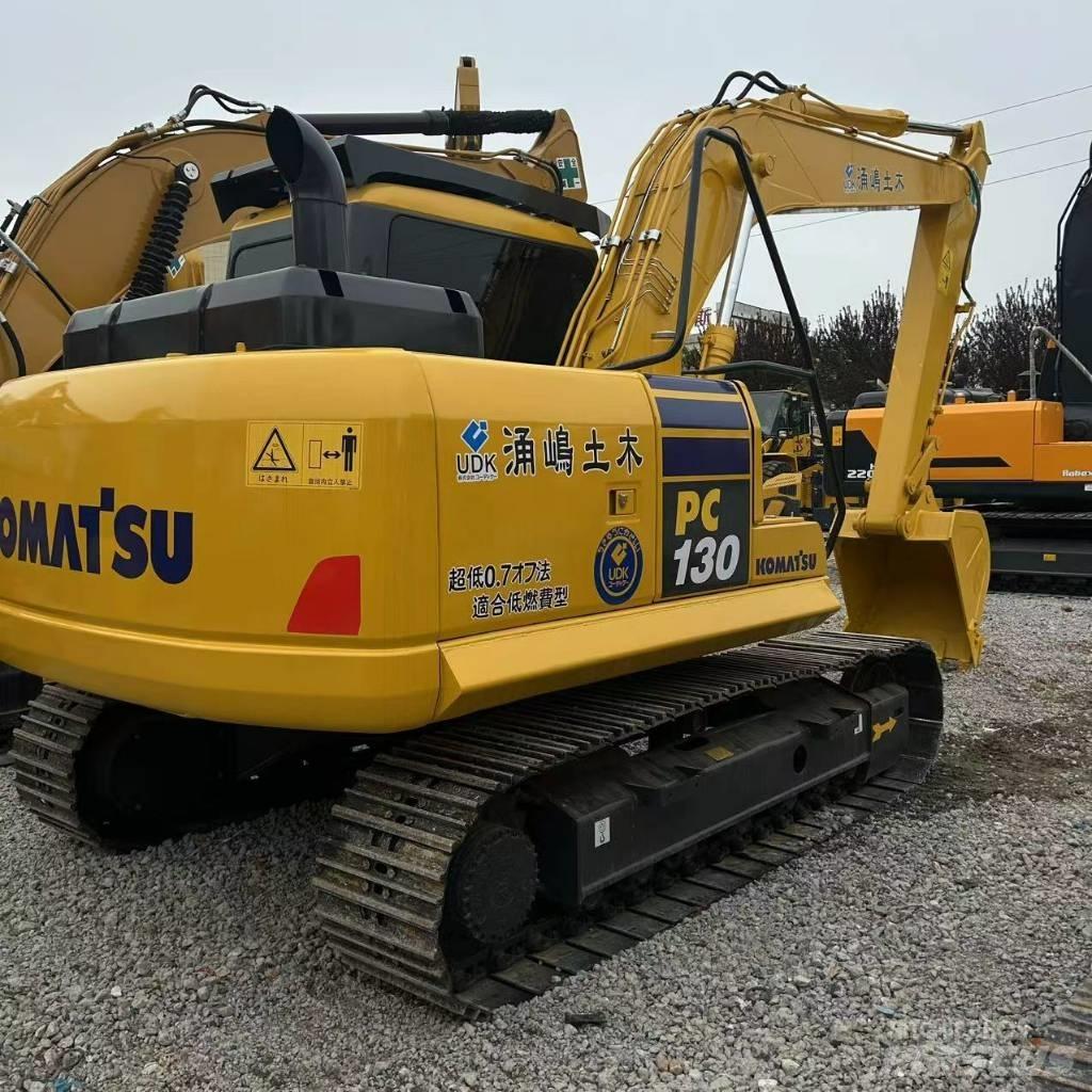 Komatsu 130-7 Bageri gusjeničari