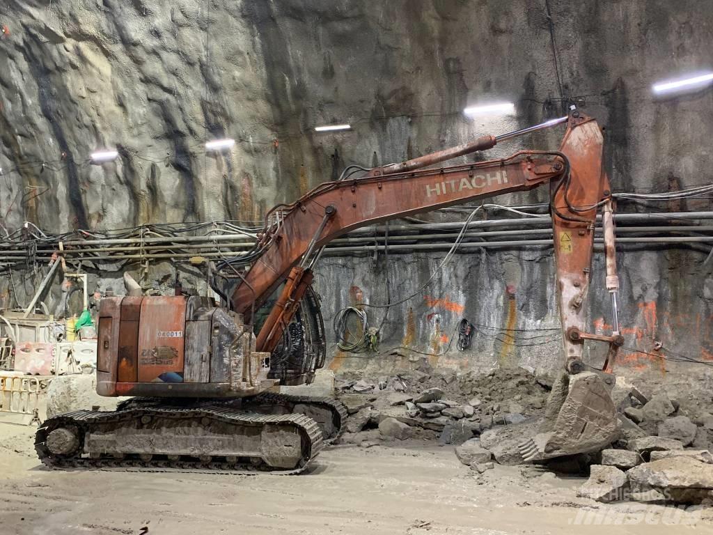 Hitachi ZX225US-5A Ostalo