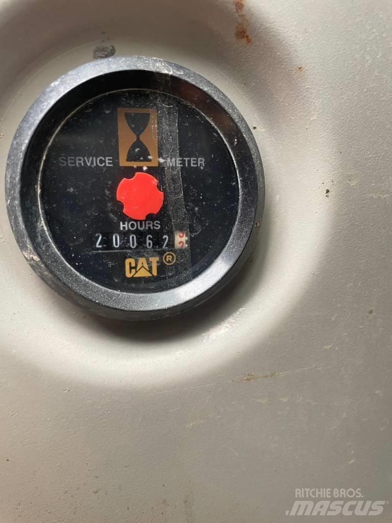 CAT 321 C LCR Bageri gusjeničari