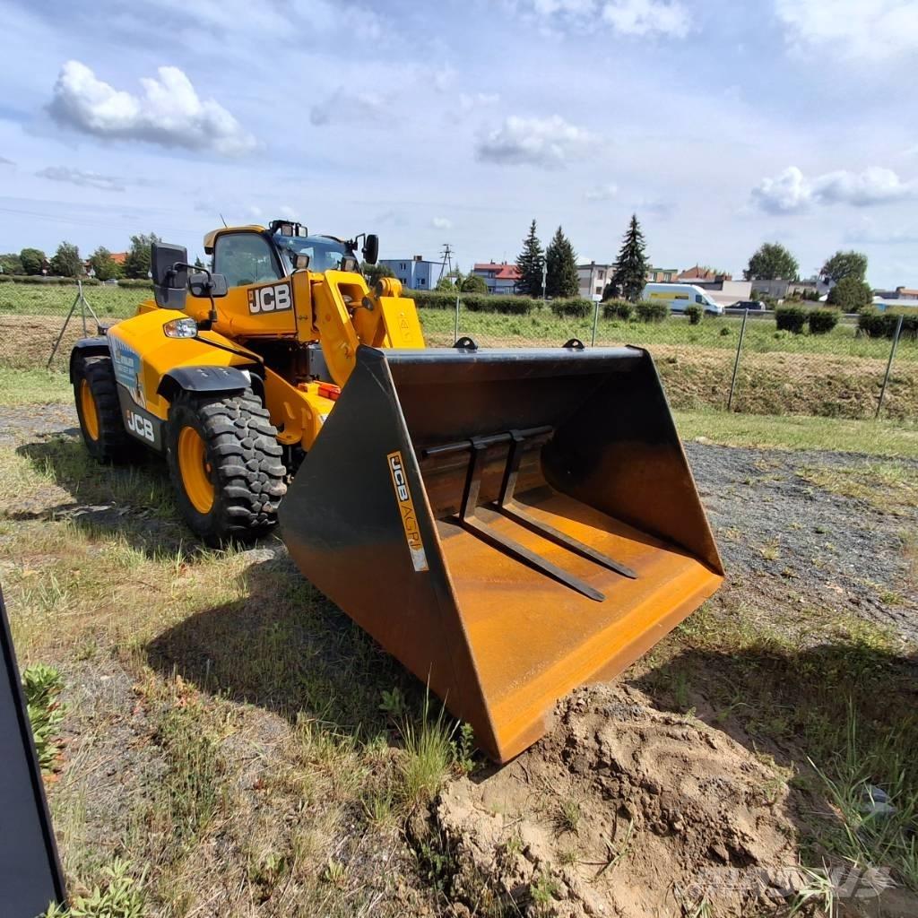 JCB 542-70 Agri Teleskopski viličari
