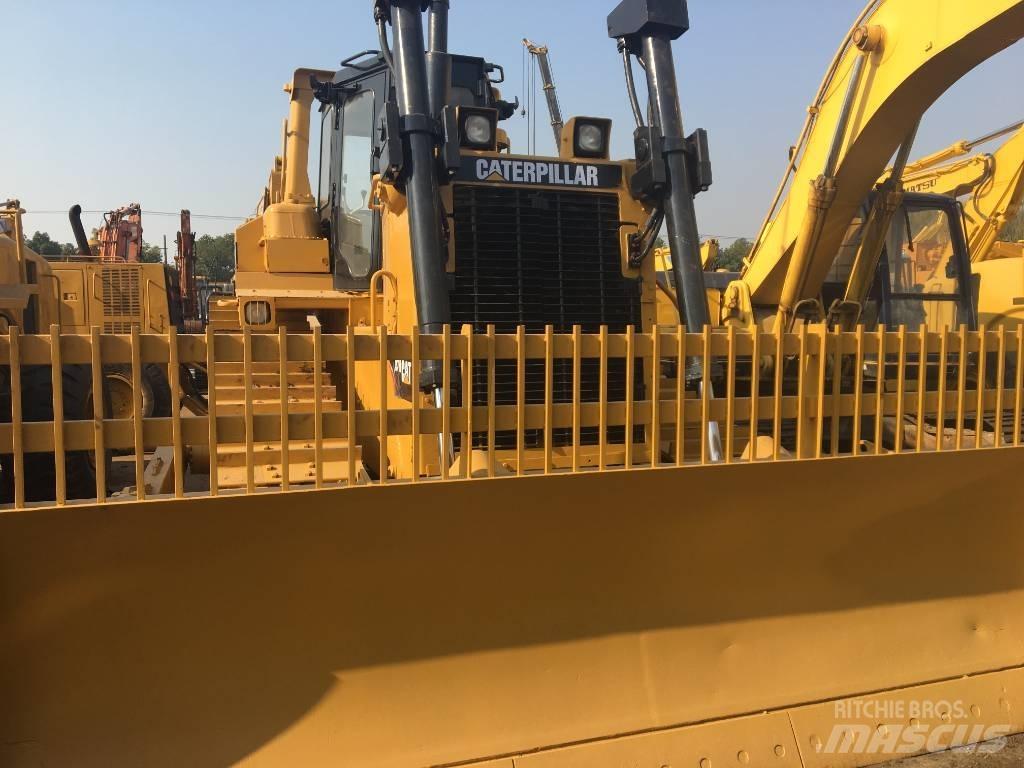 CAT D 7 H Buldožeri gusjeničari