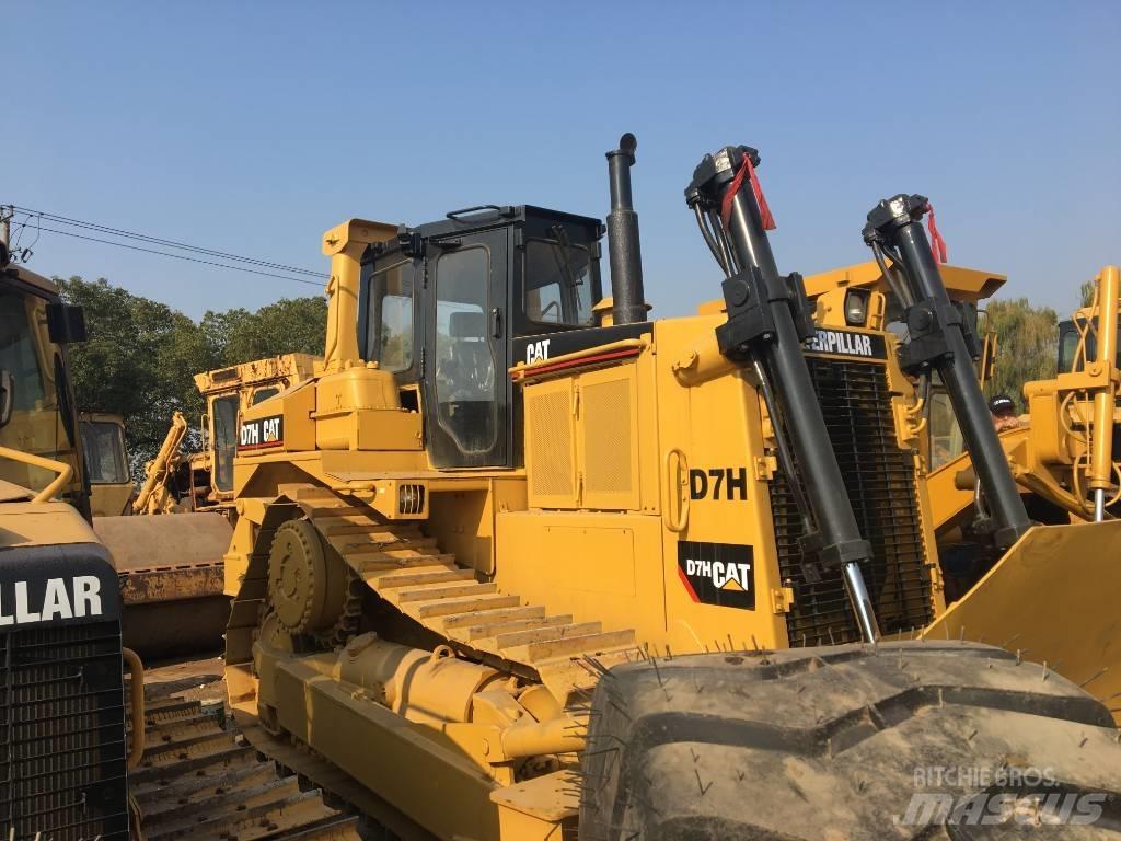 CAT D 7 H Buldožeri gusjeničari