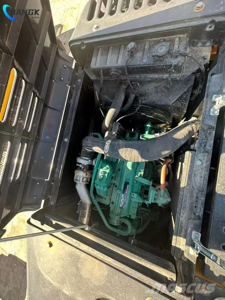 Volvo EC 140 D Bageri gusjeničari