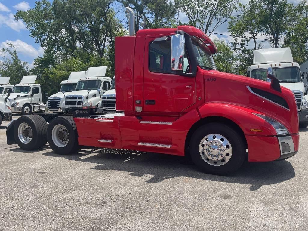 Volvo VNL64T300 Traktorske jedinice