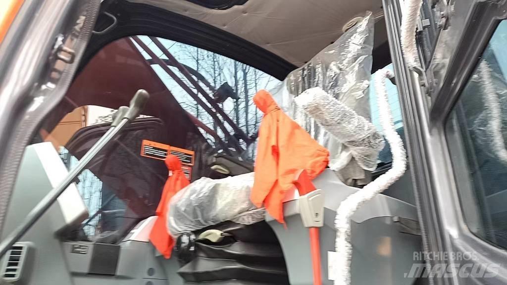 Doosan 225 LC-9 Bageri gusjeničari
