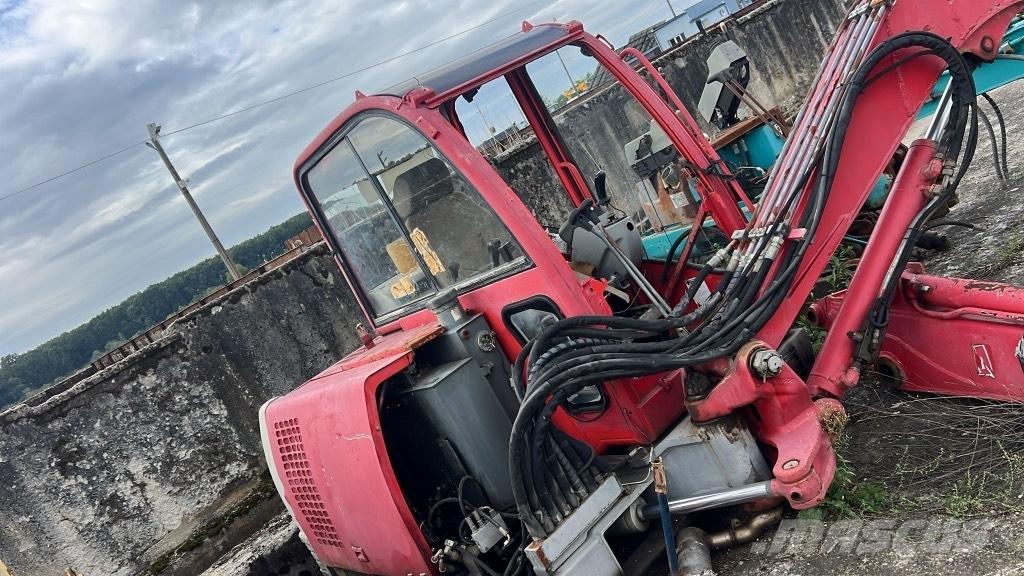 Neuson 5002 Kabine i unutrašnjost