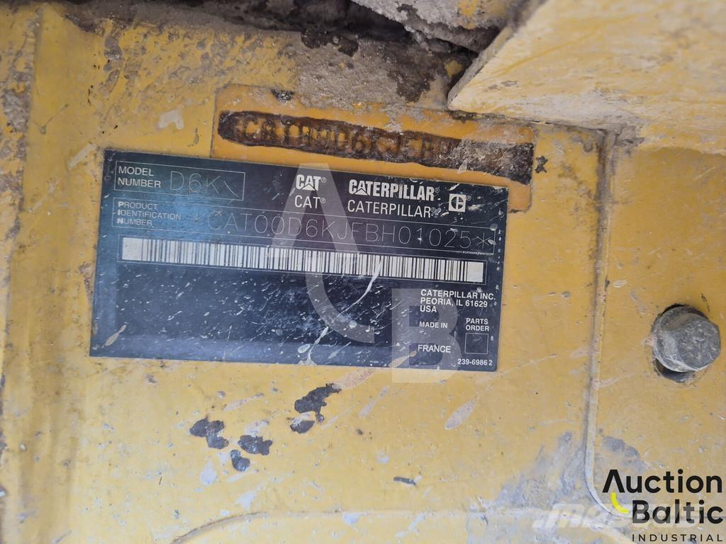 CAT D 6 K Buldožeri gusjeničari