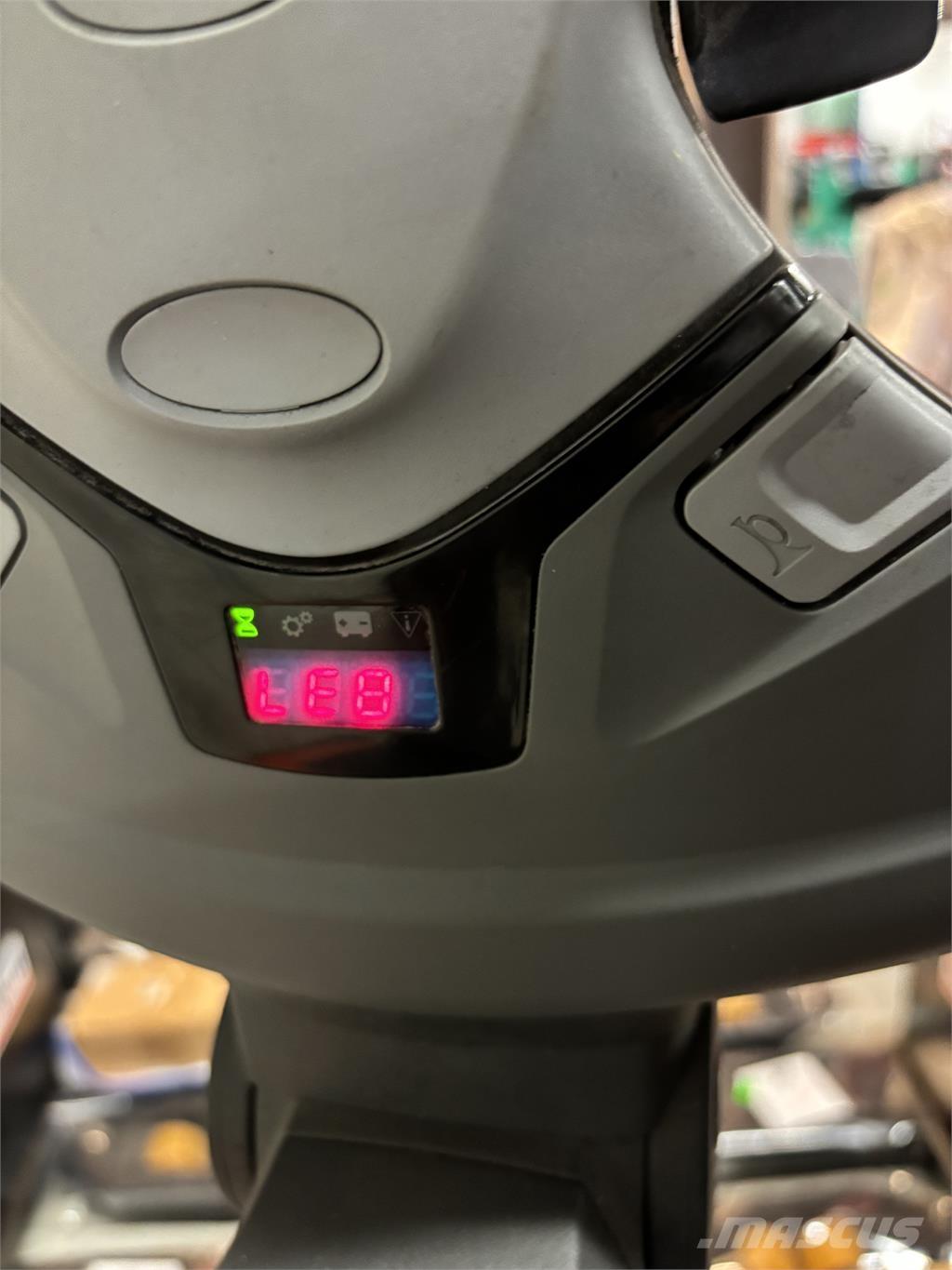 Toyota SWE120 Samopogonski ručni viličari