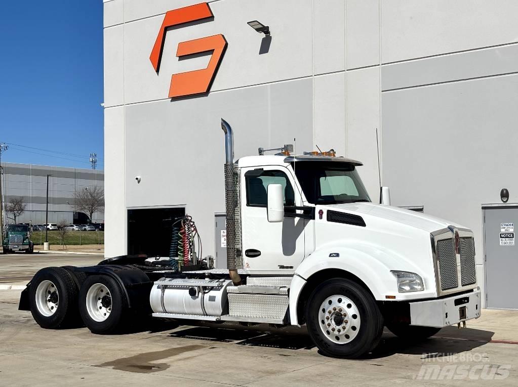 Kenworth T 880 Traktorske jedinice