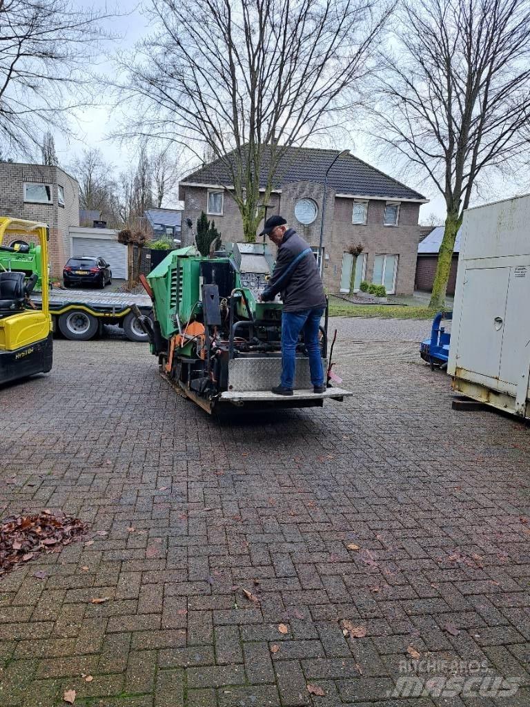 Demag 45 Asfaltni finišeri