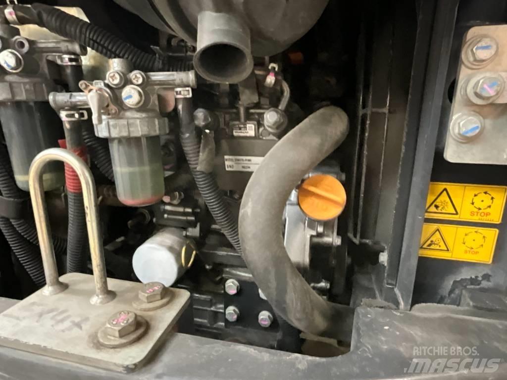 Hitachi ZX 19 U-5 A Mini bageri <7t