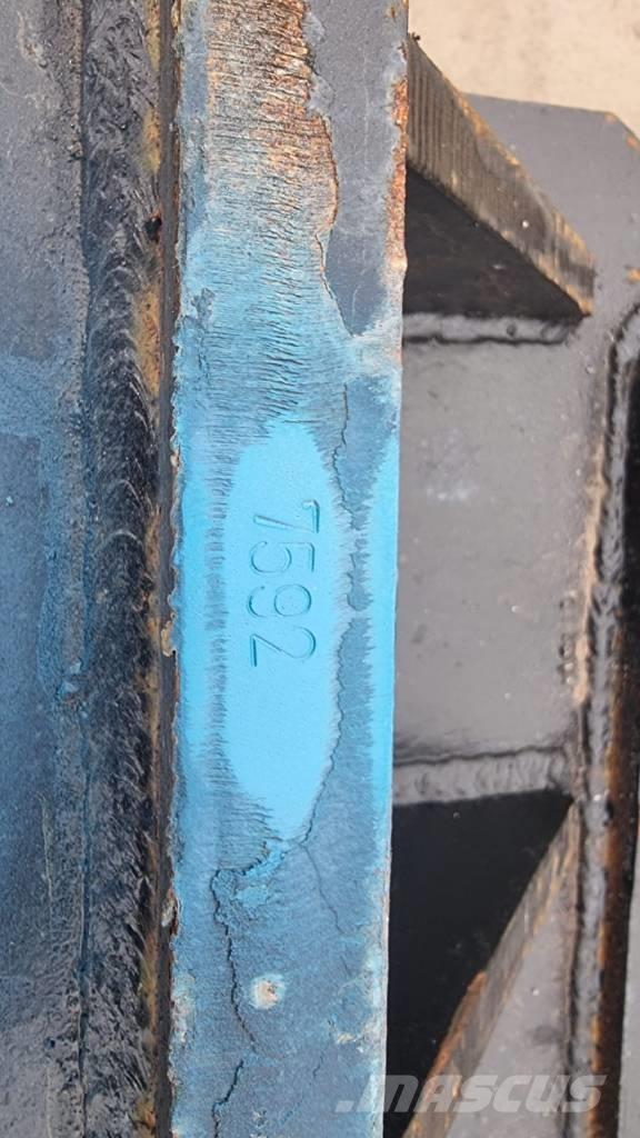 BRAND NEW RIPPERS Škare