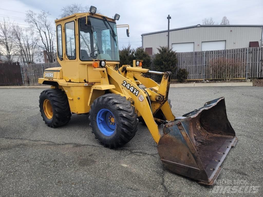John Deere 244H Utovarivači na kotačima