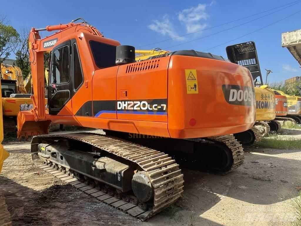 Doosan 220 LC-7 Bageri gusjeničari