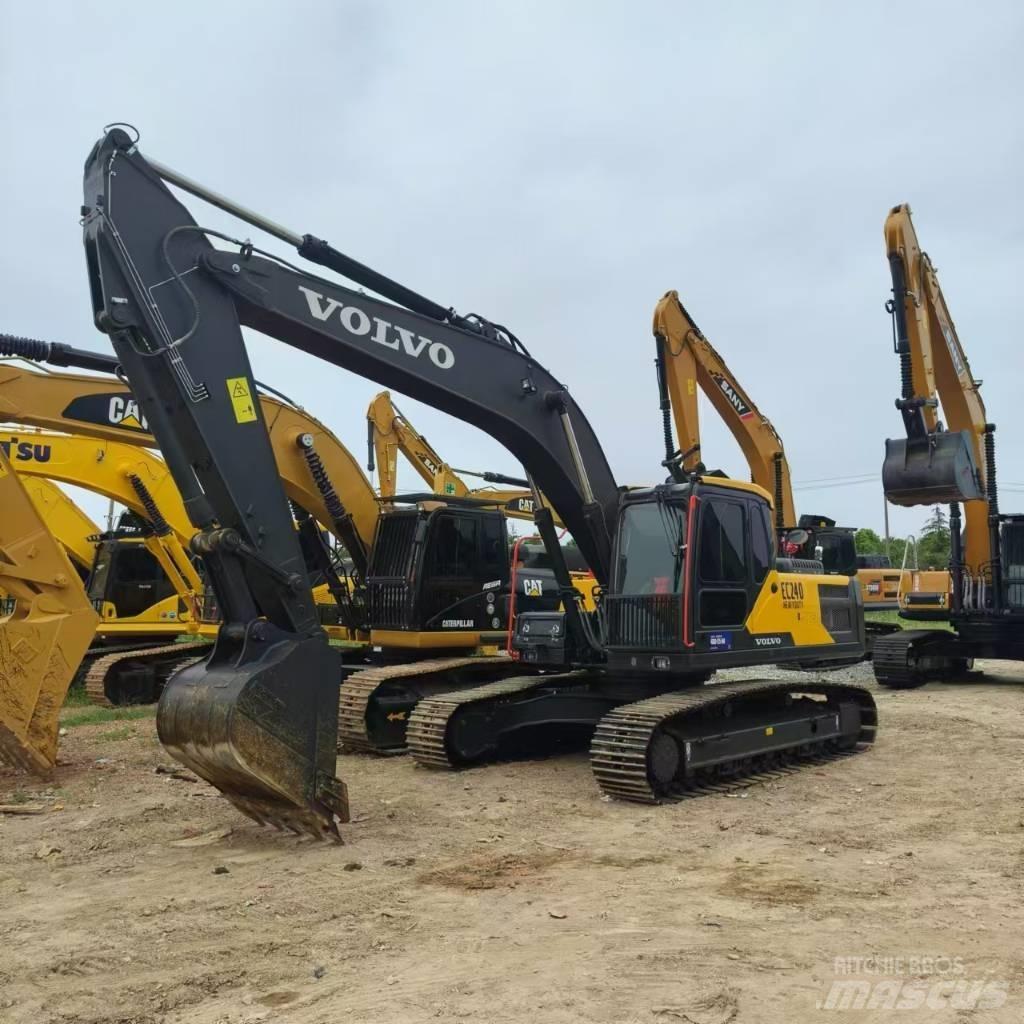 Volvo EC 240 Bageri gusjeničari