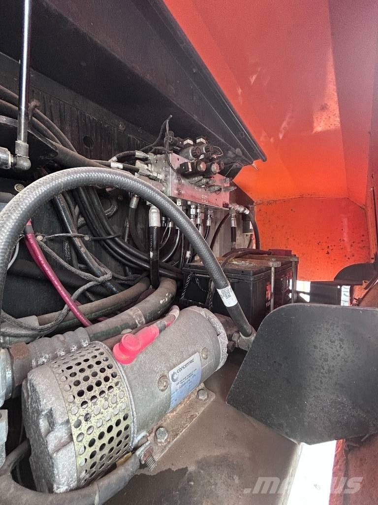 JLG 1500 SJ Teleskopske podizne platforme