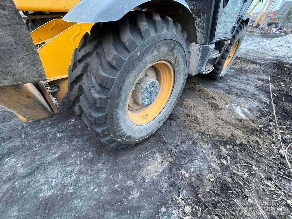 JCB 540-140 Teleskopski viličari