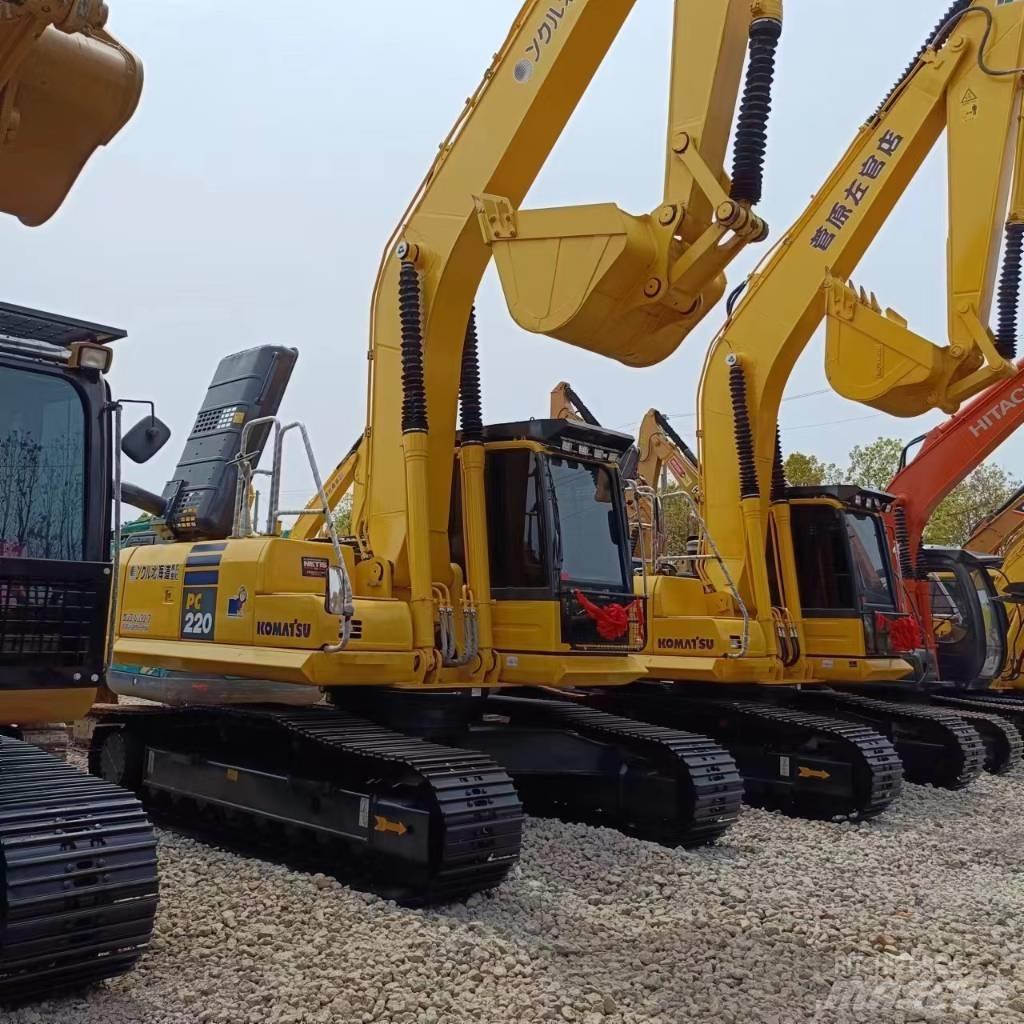Komatsu PC 220 Bageri gusjeničari