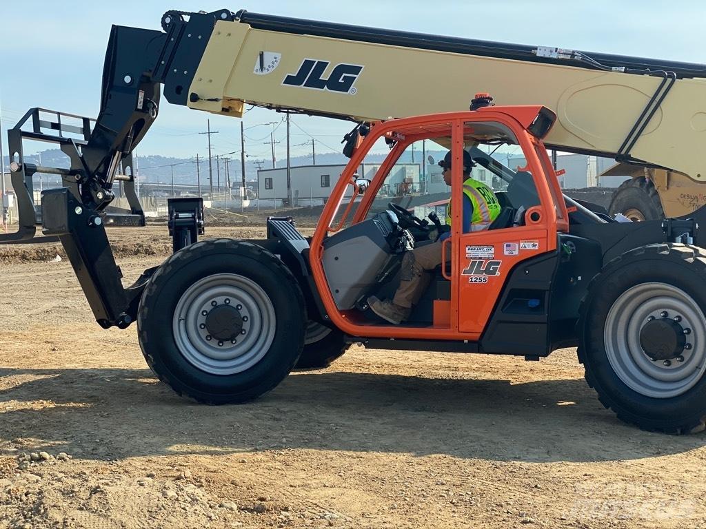 JLG 1255 Teleskopski viličari