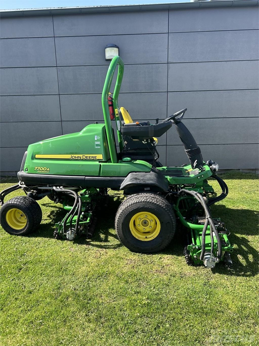 John Deere 7700A Kosilice za otvoren prostor