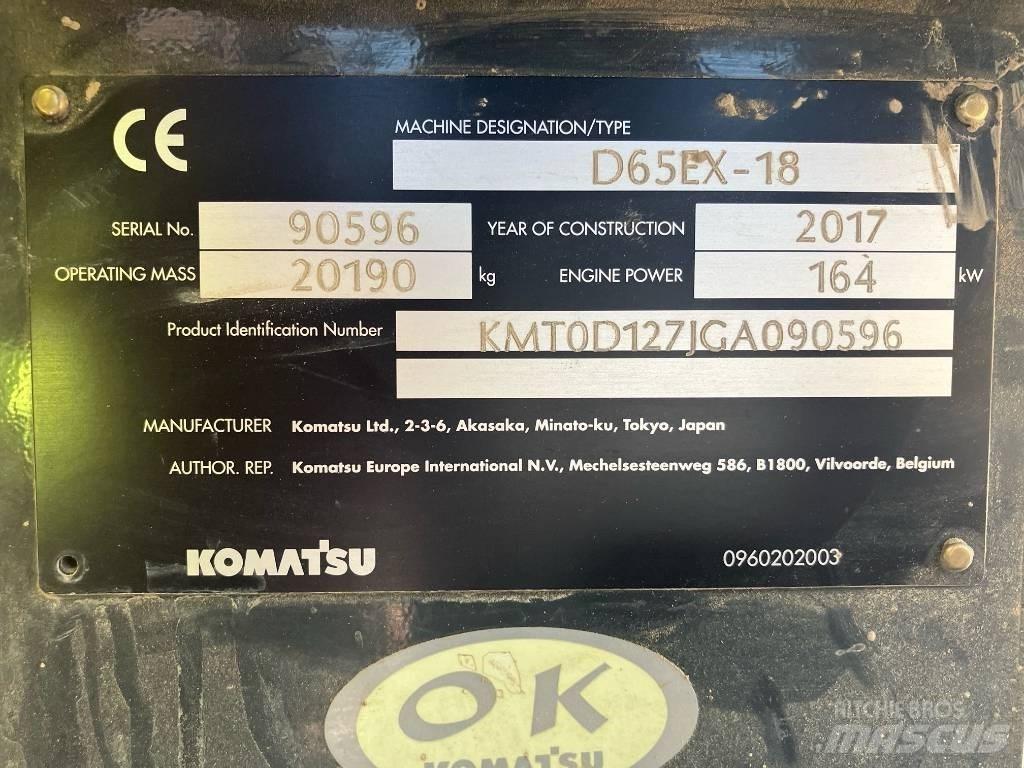 Komatsu D65 EX-18 Buldožeri gusjeničari