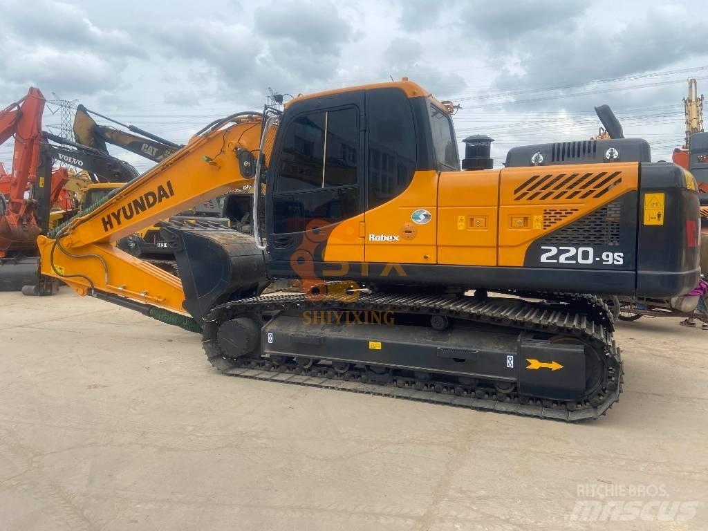 Hyundai Robex 220 Bageri gusjeničari