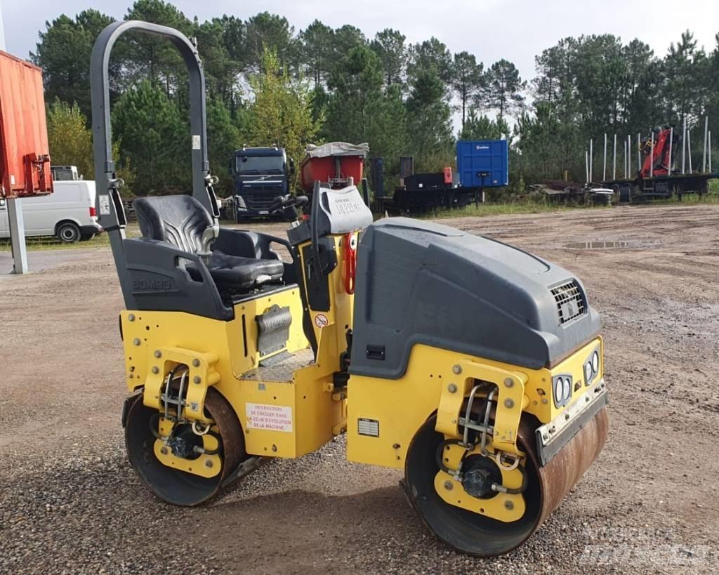 Bomag BW 100 AD M-5 Valjci sa dvojnim bubnjem
