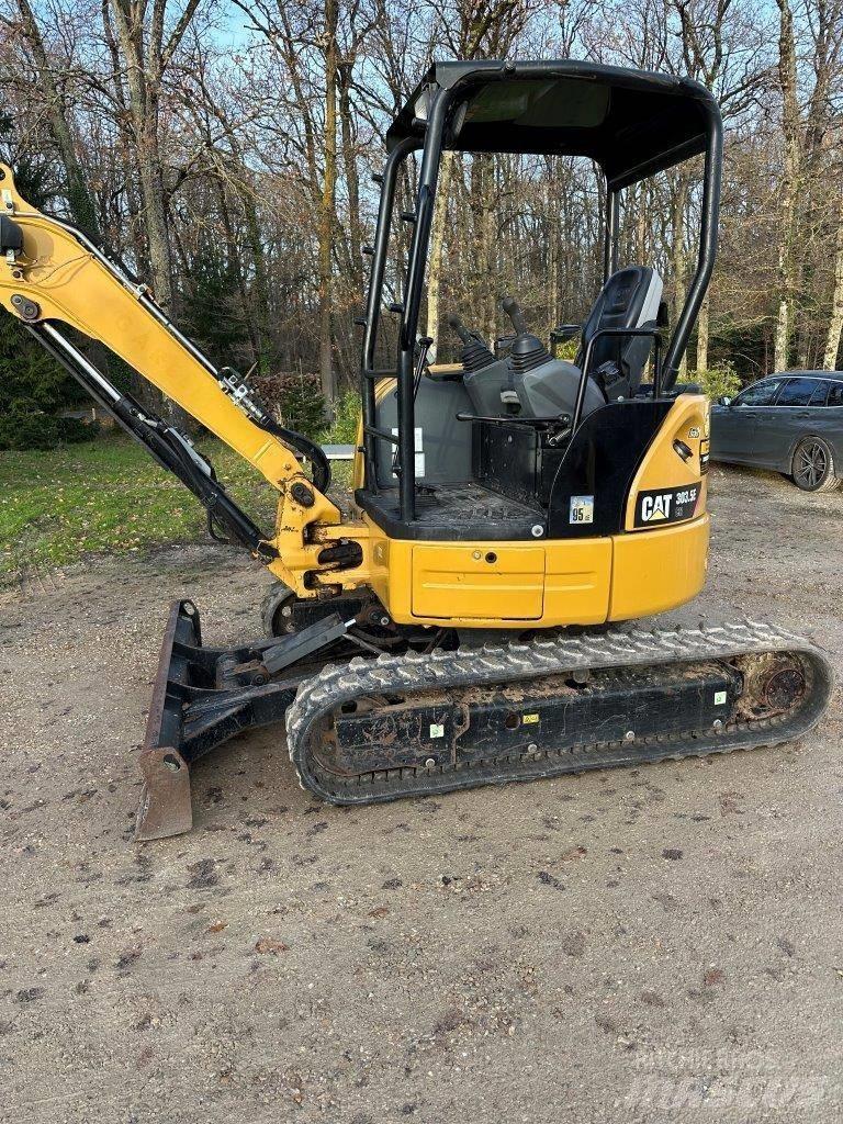 CAT 303.5 E CR Mini bageri <7t