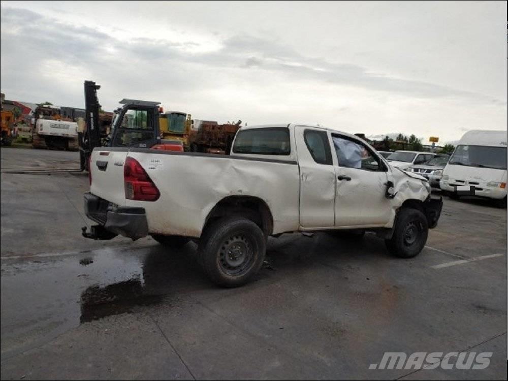 Toyota Hilux 5 Kiperi