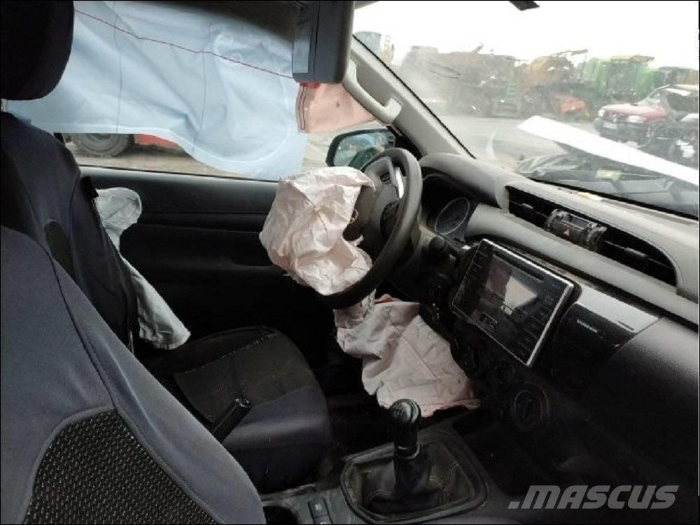 Toyota Hilux 5 Kiperi