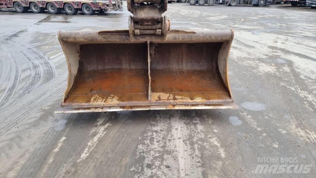 JCB 220 XL Bageri gusjeničari