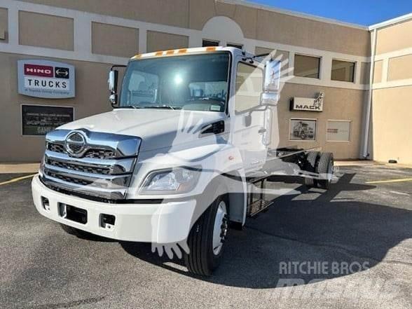 Hino L7 Kamioni-šasije