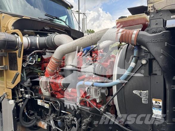 Kenworth W900 Traktorske jedinice